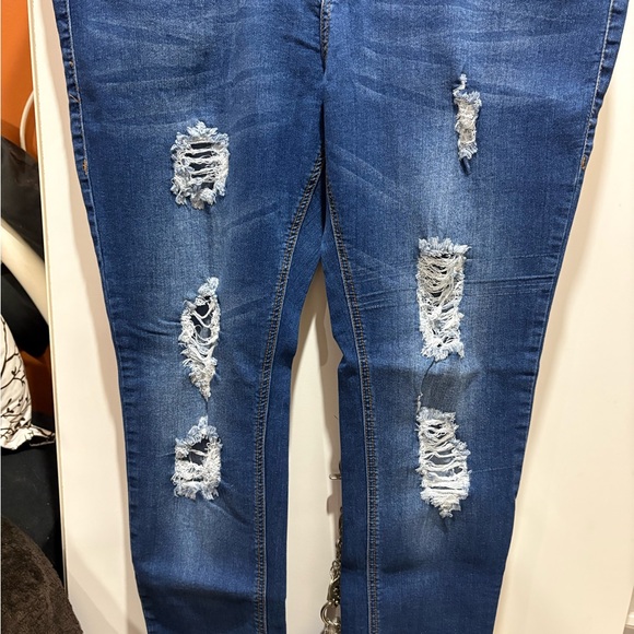 UWD Distressed Blue Women's Jeans size 20 gently worn - Picture 1 of 4
